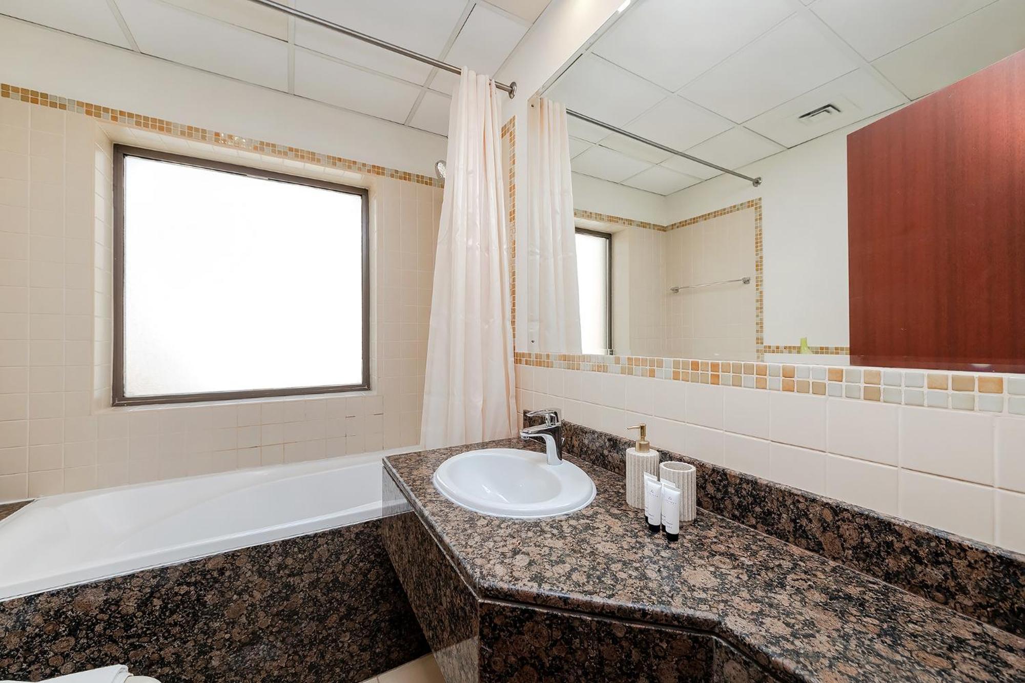 Excellent 1bdr At Bahar 6 Appartement Dubai